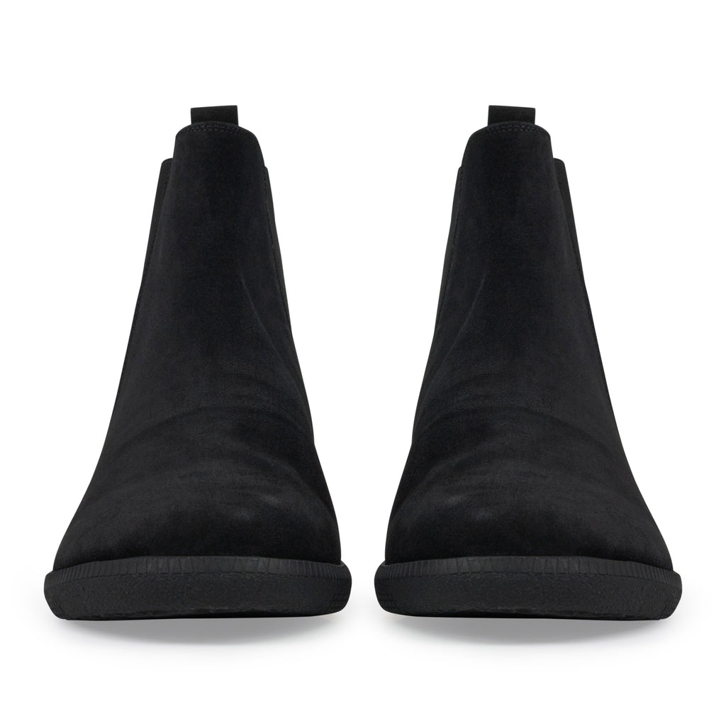 Black Chelsea Boots