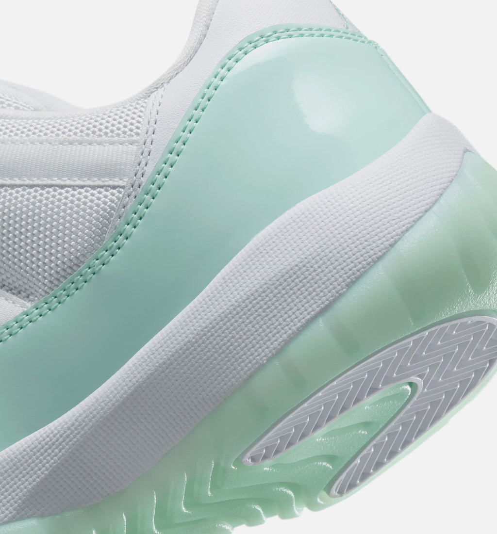 Air Jordan 11 Retro Low "Igloo" Women's Shoe – White/Igloo