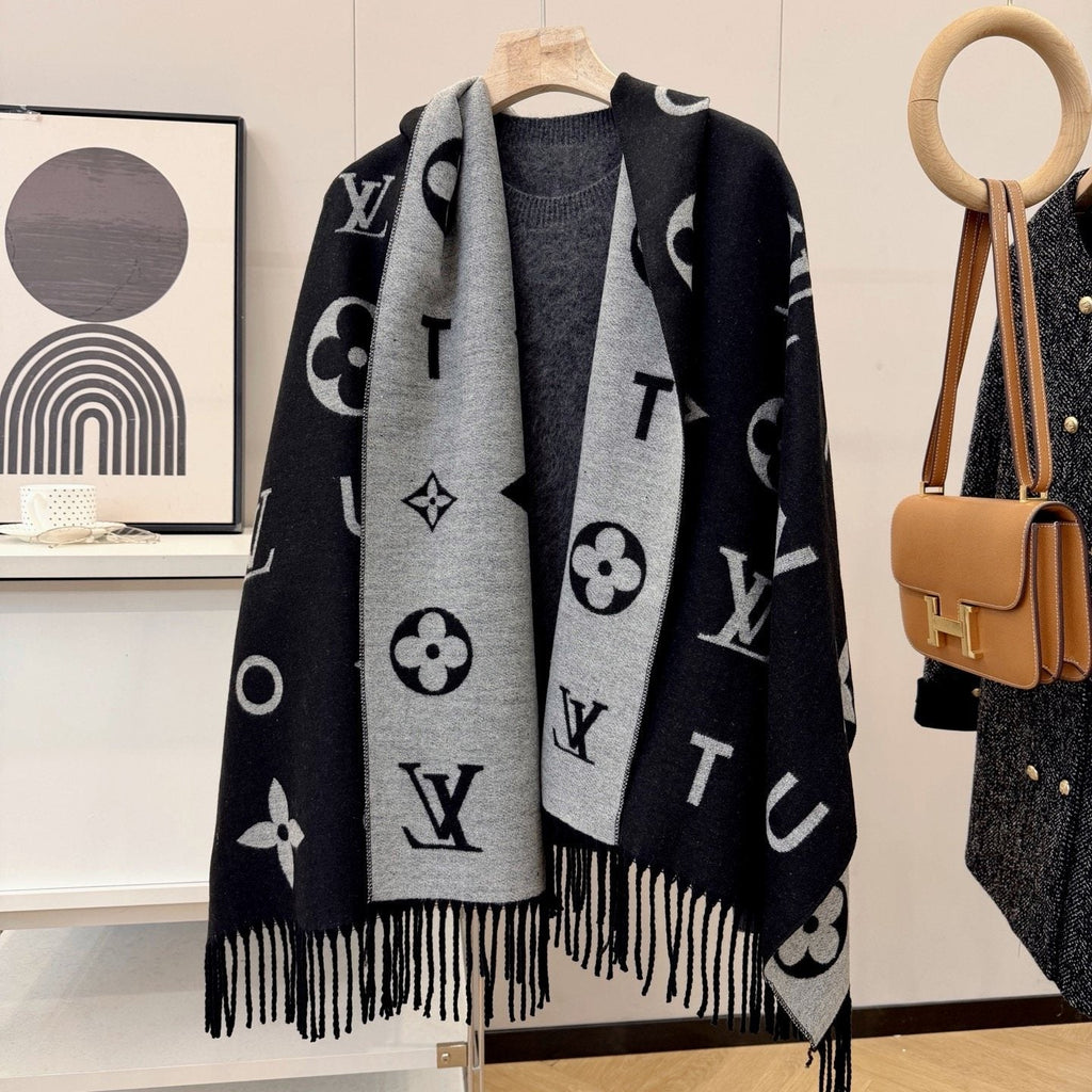 Louis Vuitton Black & Gray Patterned Scarf